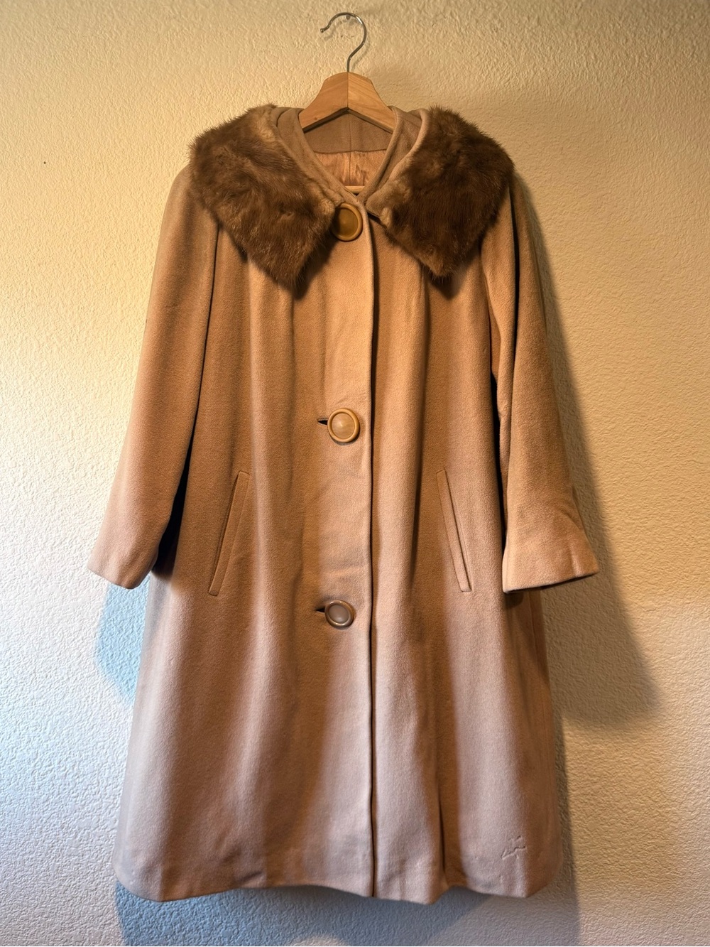 VINTAGE Camel Cashmere Coat w/ Real Mink Fur Collar